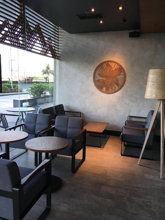Shore Residences Pasay Luaran gambar